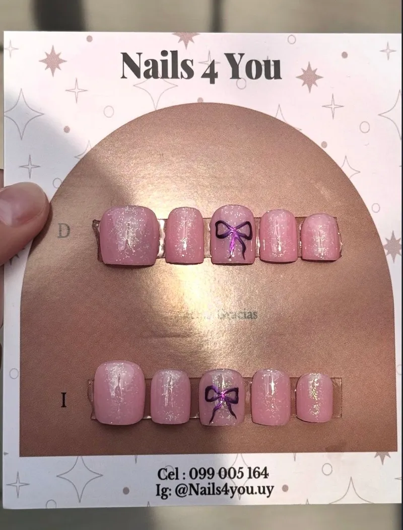 Uñas moñita